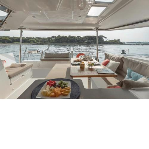 LUXE Crewed Catamaran, Sailing Mangofloat, Croatia