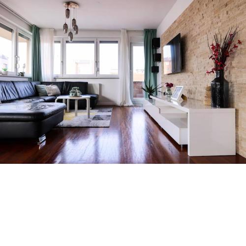 Luxuria Vista Penthouse