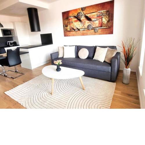 Luxurious Apartment Near the Center - Entire Unit