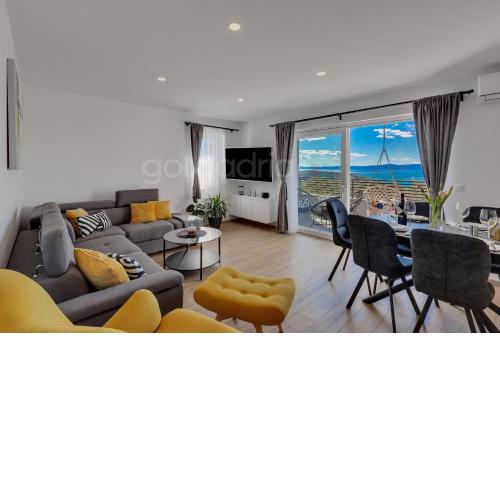 Luxurious Apartments Lara&Luka