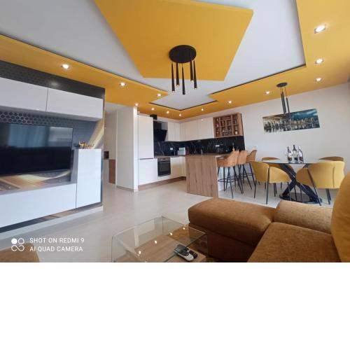 Luxurious two bedroom apartment ADRI with parking