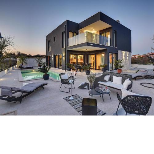 Luxurious Villa in Rovinj with Pool