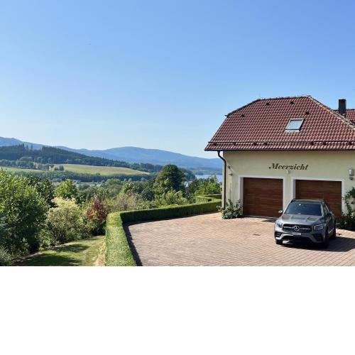 Luxury 10-bed villa with view pool playground