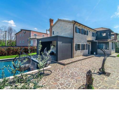 Luxury and stylish villa with private pool