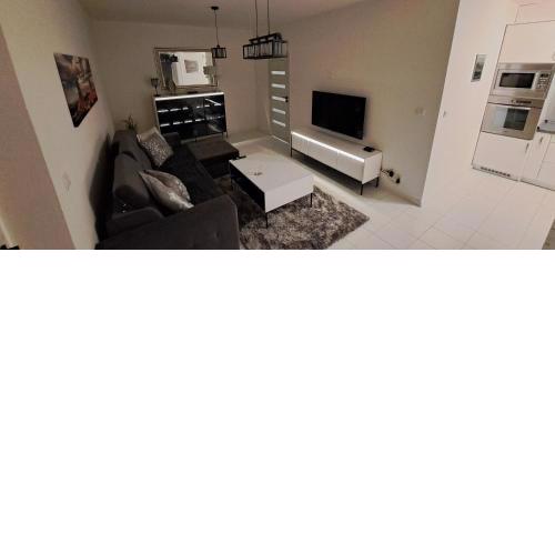 Luxury Apartmen by airport