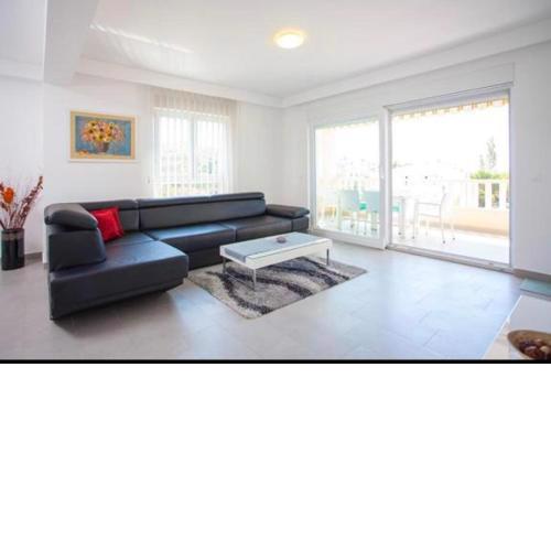 Luxury Apartment Luka