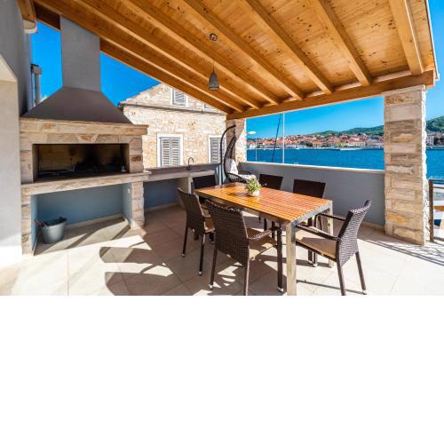 Luxury Apartment Marina View No 2