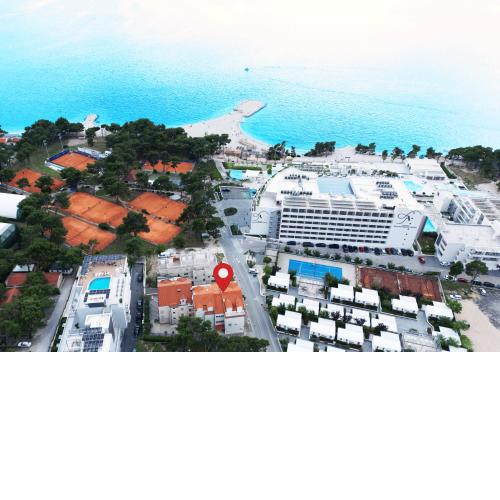 Luxury apartment 'On The Beach'