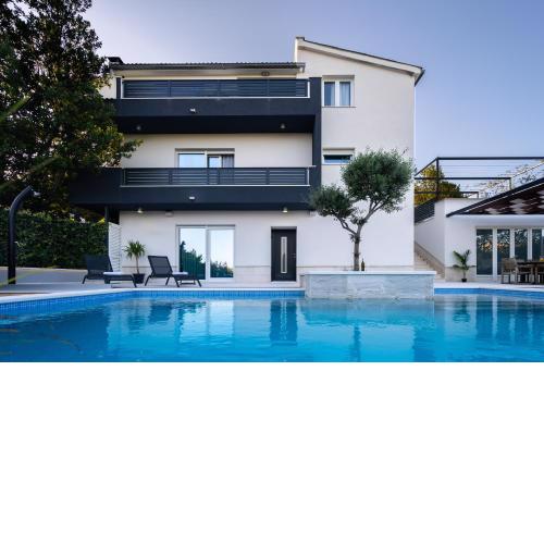Luxury apartment Tekla