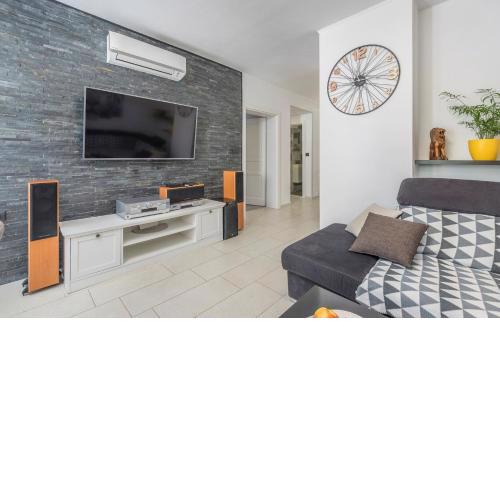 Luxury apartment with Private Whirlpool - Puntizela