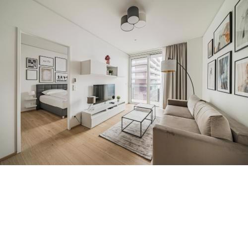 Luxury Apartment with view over Vienna and Pool