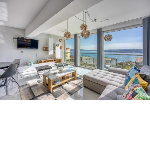 Luxury Apartment with Whirlpool