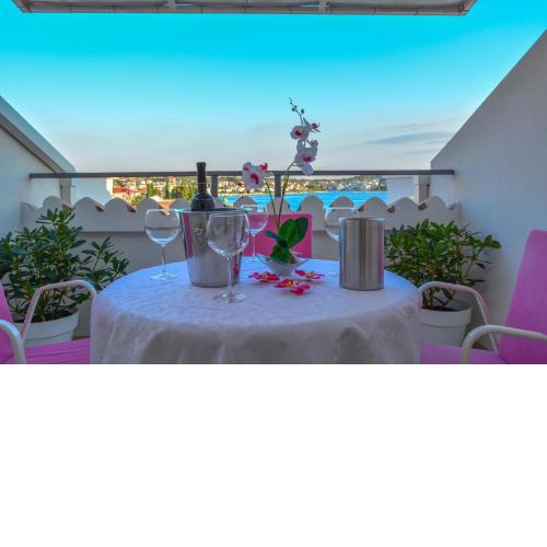 Luxury Apartments Villa Tea