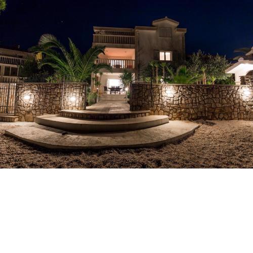 Luxury Beachfront Apartments Matista
