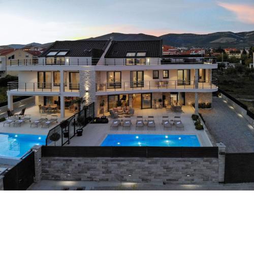 Luxury Beachfront Villa Sea Queen - Kastela