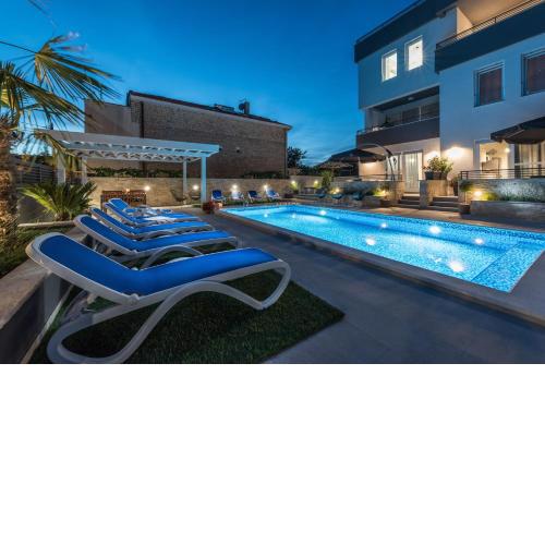 Luxury Home Polo