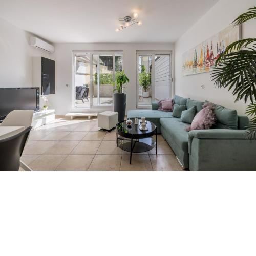 Luxury Leona apartment