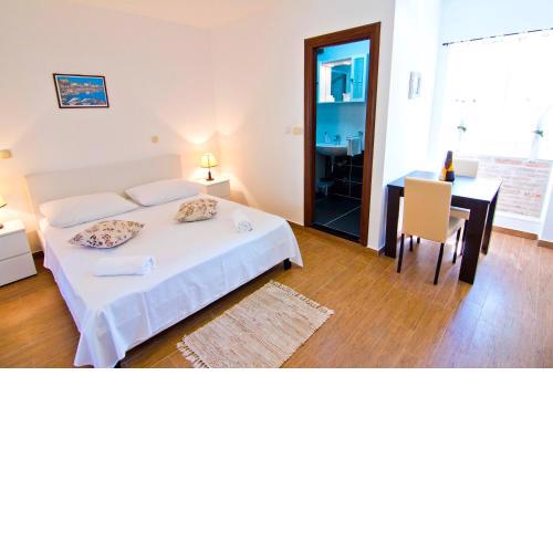 Luxury Old Town Suites
