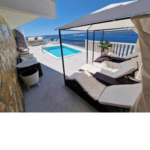 Luxury Panorama villa, for 21 person in Omis