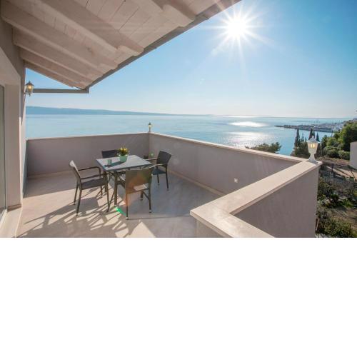 Luxury Sea View Apartment
