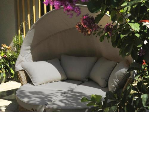 Luxury Suite Jasmin-Two Bedroom Suite with Hot Tub