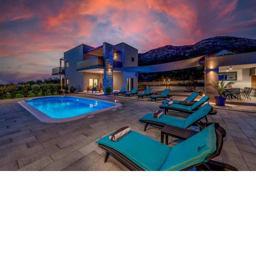 Luxury Villa Bava-5minutes to center