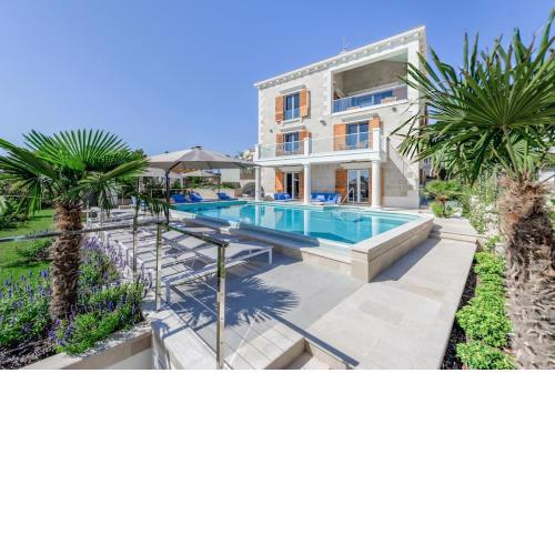Luxury Villa Bego