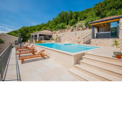 Luxury Villa Borak