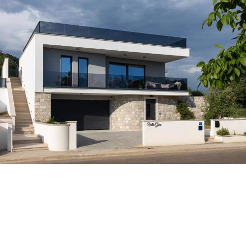 Luxury Villa Gina