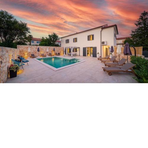 Luxury Villa Ivy