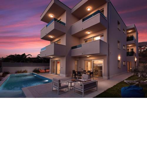 Luxury Villa Karla
