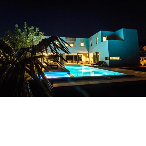 Luxury Villa Lucella, big pool, spa, tennis, gym, volleyball