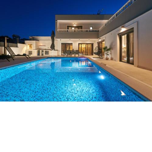 Luxury Villa Mia - Sevid