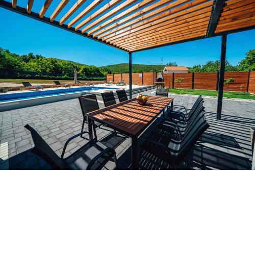 Luxury villa Tori in Imotski, pool