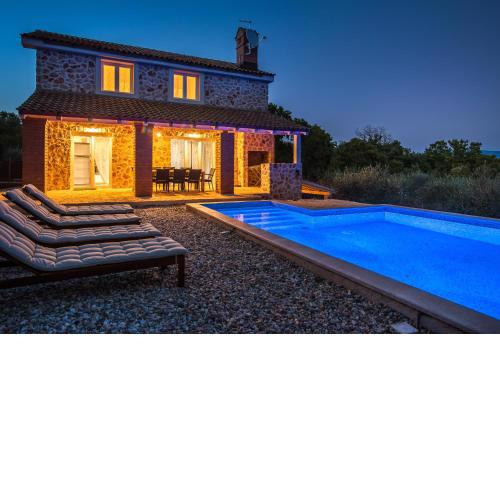 Luxury villa with a swimming pool Risika, Krk - 17410