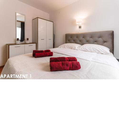 Maestral Apartments