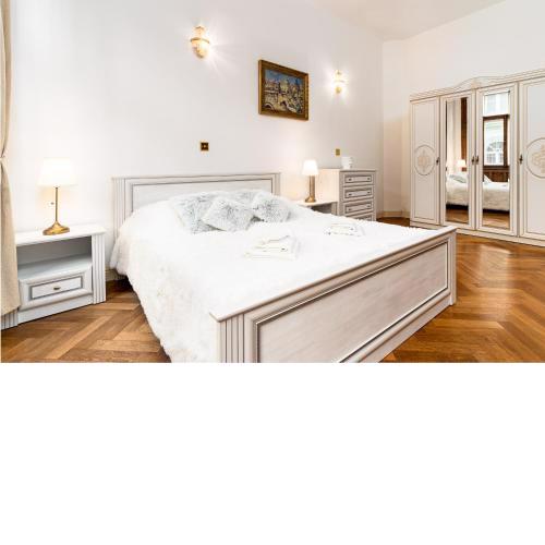 Magnificent King Suite