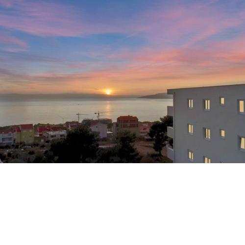 Makarska Apartment Seaview, Mountains and Sunrise