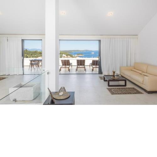 Maki Exclusive Apartments