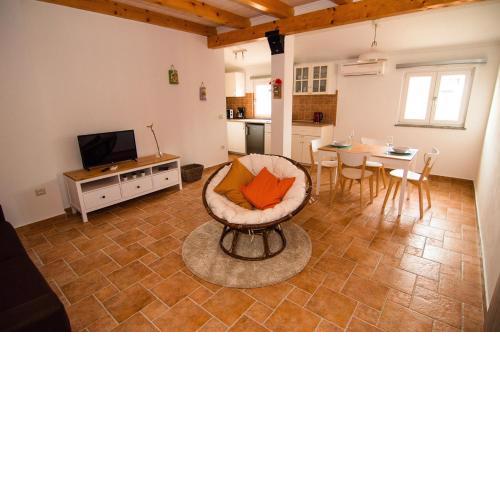 Mama Residence