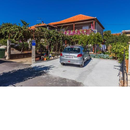 Marina 3 BDR apartment with parking