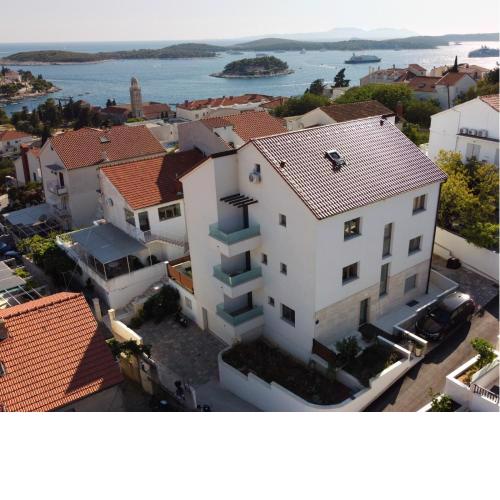 Marisa Apartments Hvar