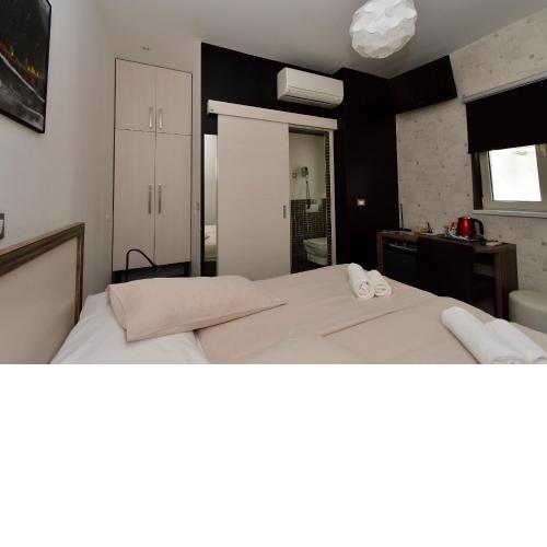 Marmontova Luxury Rooms