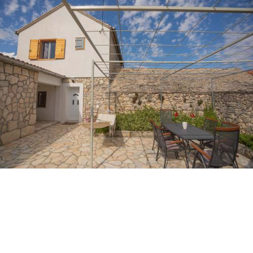 MG Holiday Home
