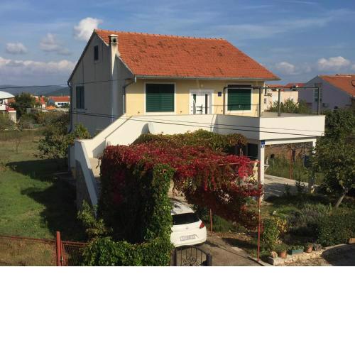 Mia Apartman