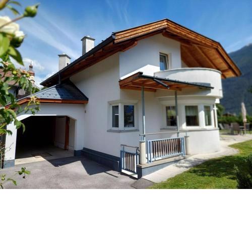 Michl"s Villa Modern retreat