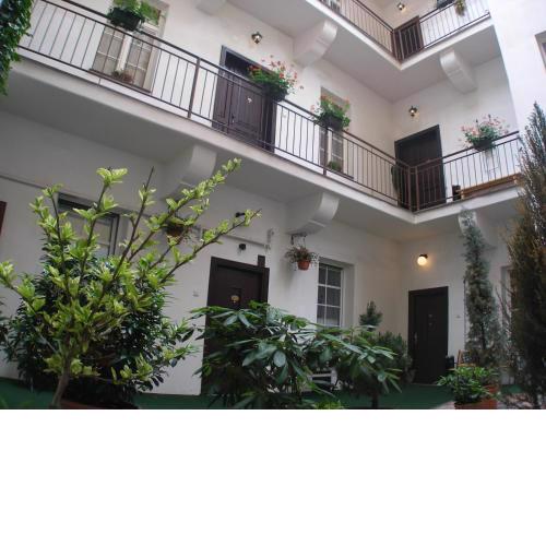 Mila Apartments
