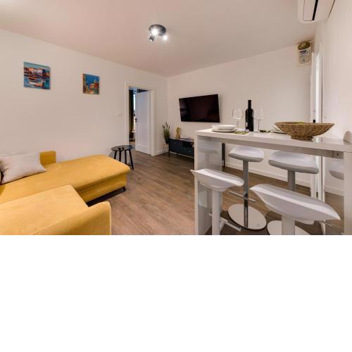 MINMAR Apartments
