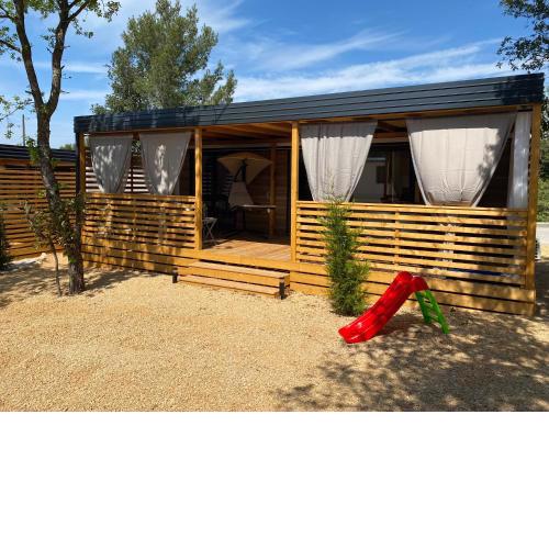 Mobile Home Saky, Biograd na Moru