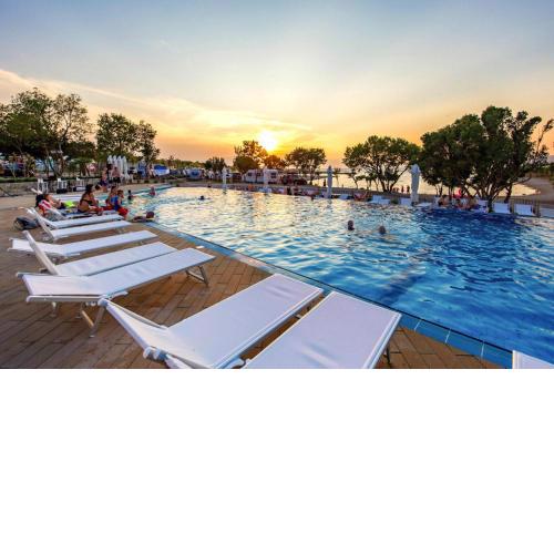 Mobile Homes in Camping Omisalj, island Krk, with swimmingpool